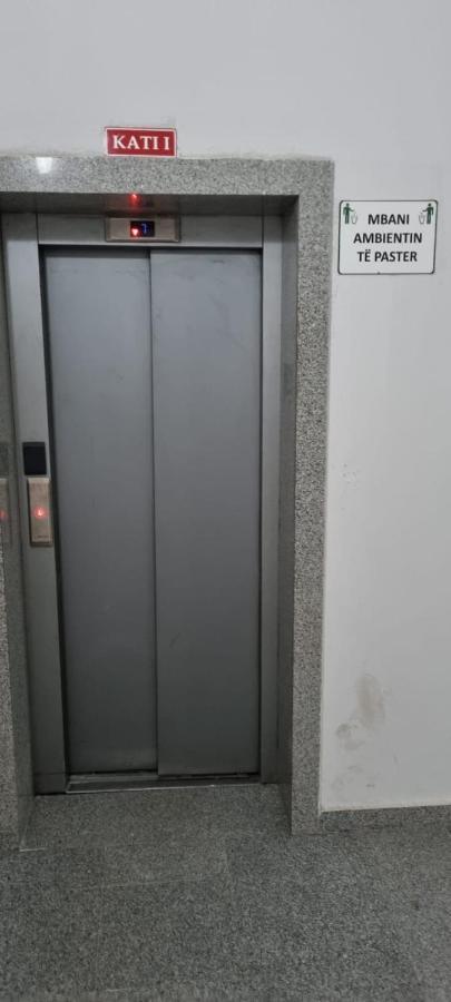 Tirana Daily Rental Apartments 1 Kültér fotó