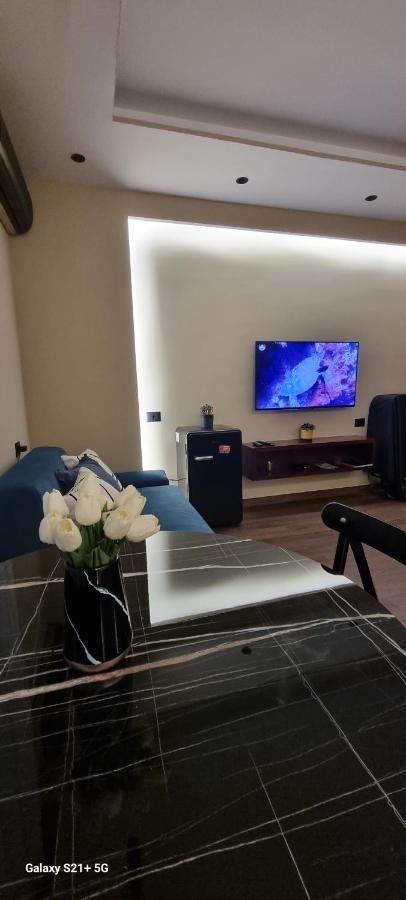 Tirana Daily Rental Apartments 1 Kültér fotó